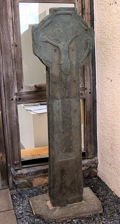 poltalloch cross at kilmartin museum